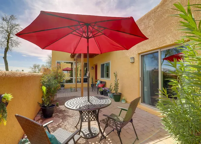 Holiday home Townhome: 11 Mi To Dtwn - Long-term Stays! *