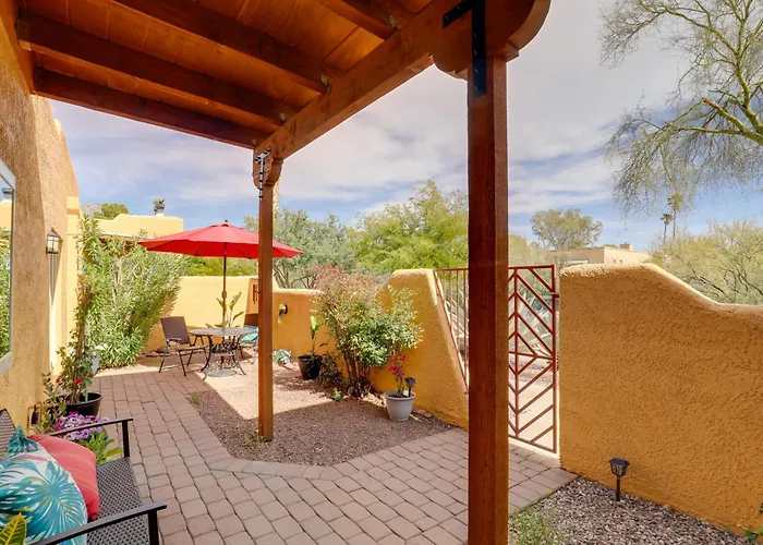 Townhome: 11 Mi To Dtwn - Long-term Stays! Holiday home Tucson