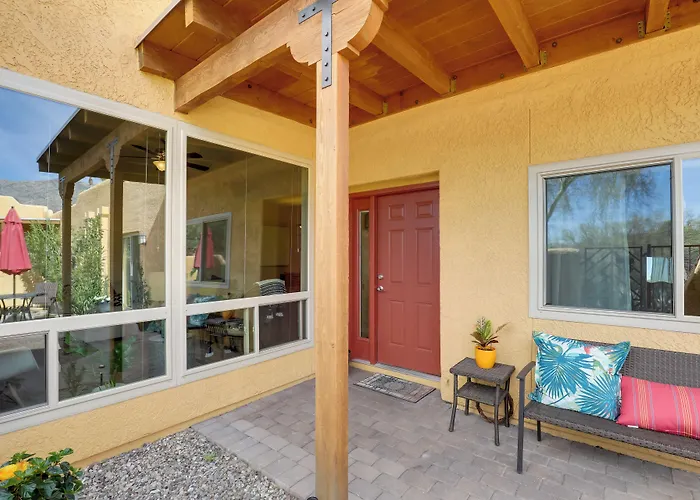 Townhome: 11 Mi To Dtwn - Long-term Stays! Holiday home Tucson