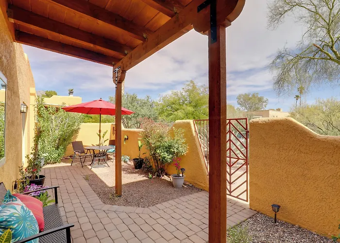 Townhome: 11 Mi To Dtwn - Long-term Stays! Holiday home Tucson