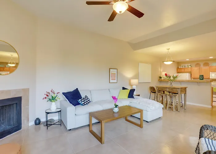 Holiday home Townhome: 11 Mi To Dtwn - Long-term Stays! *